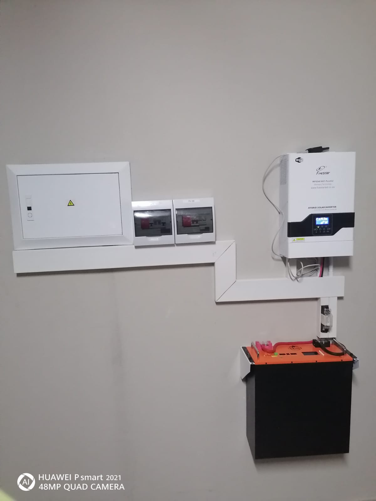 8kva Hybrid Or Offgrid Solar Kit With 5kwh Lifepo4 Wall Mount Battery And 12x 455w Solar Panels - Image 5